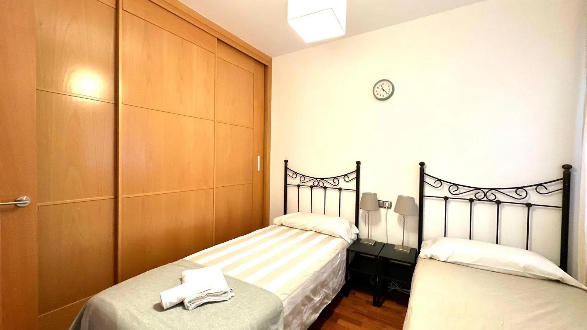 Tor- Apartamento 2 Hab - Piscina - Terraza - Wifi Torremolinos 0*,  Spain